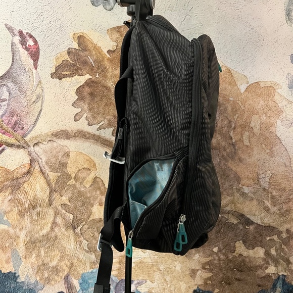 Men's Thule Sweden Computer Backpack - Picture 2 of 11